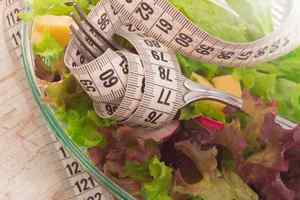 Calorie-arme producten: Eenvoudige tips en tricks om je dagelijkse calorie-inname te verlagen. 